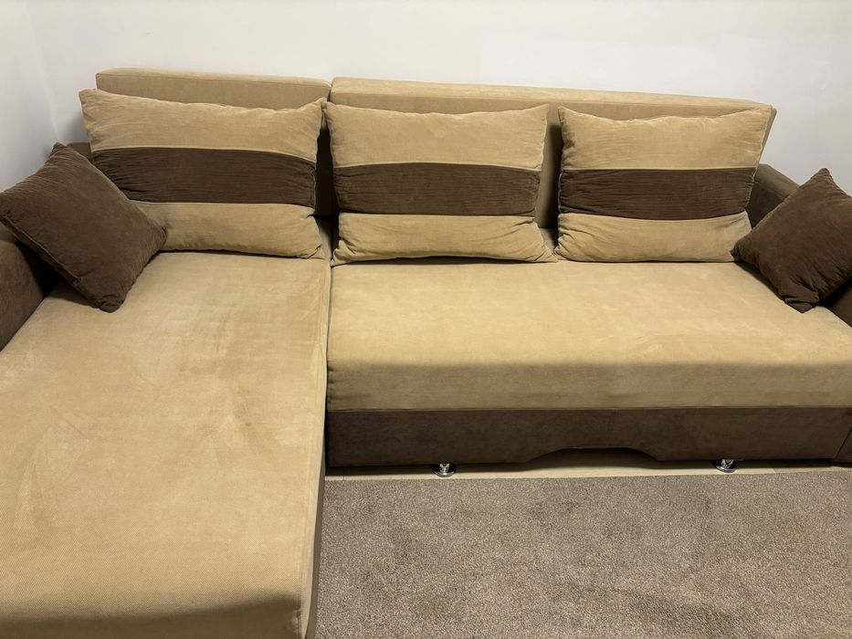 Canapea modulara tip coltar