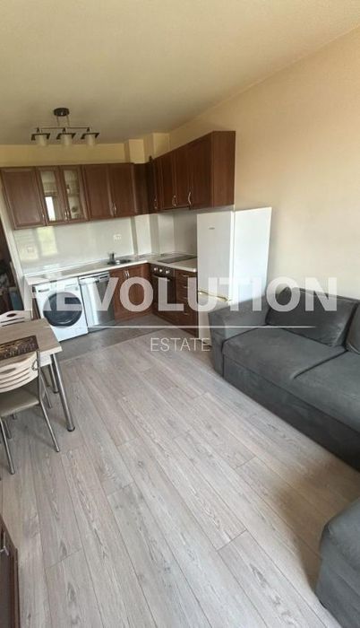 Дава се под наем Двустаен апартамент в Пловдив, Център - 50 кв.м за 410 € - Снимка #1