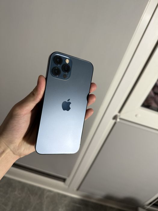 Iphone 12 pro 88% батарея