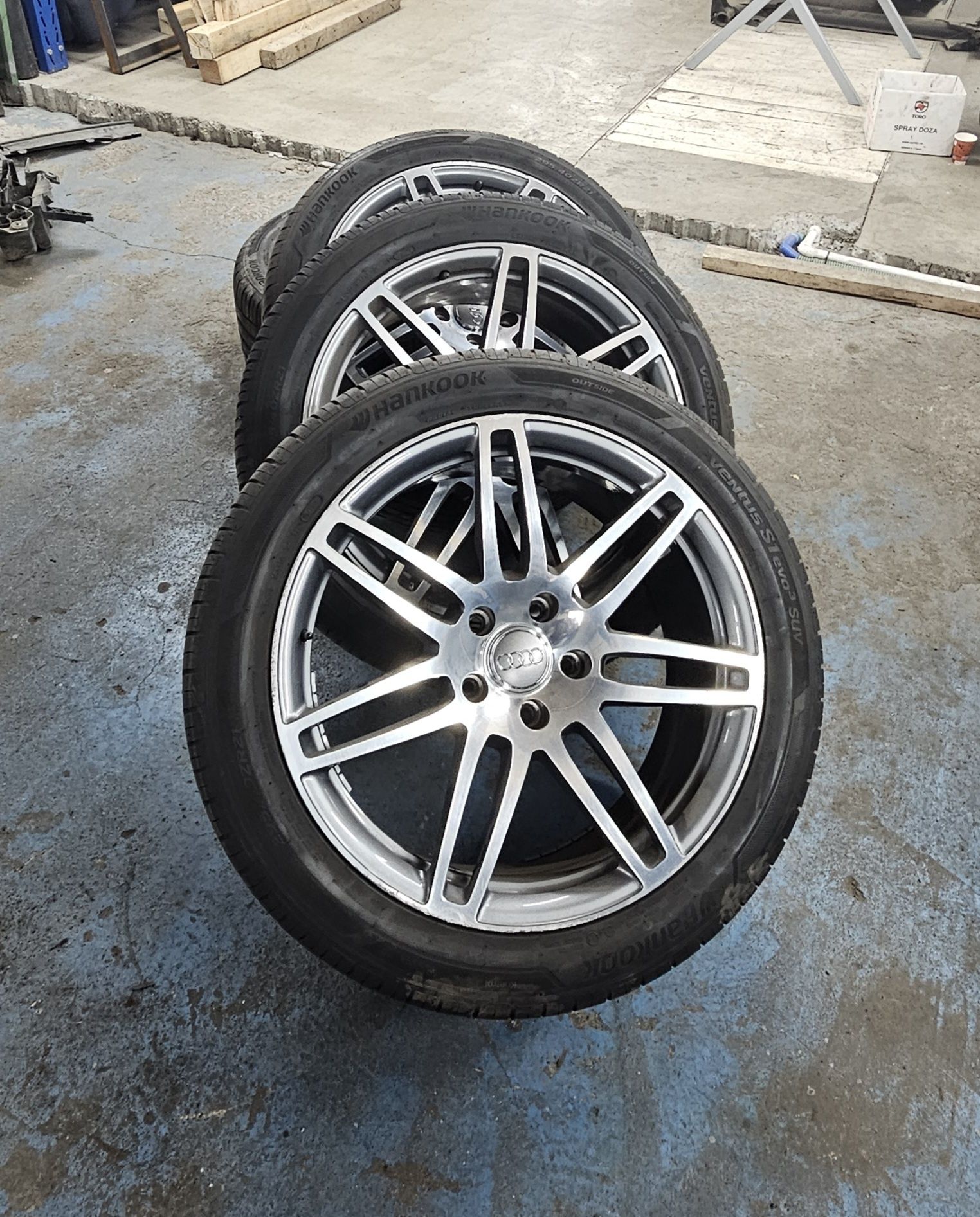 Vând Roți audi Q7/Touareg/Cayenne 21" 5x130 ANVELOPE NOI