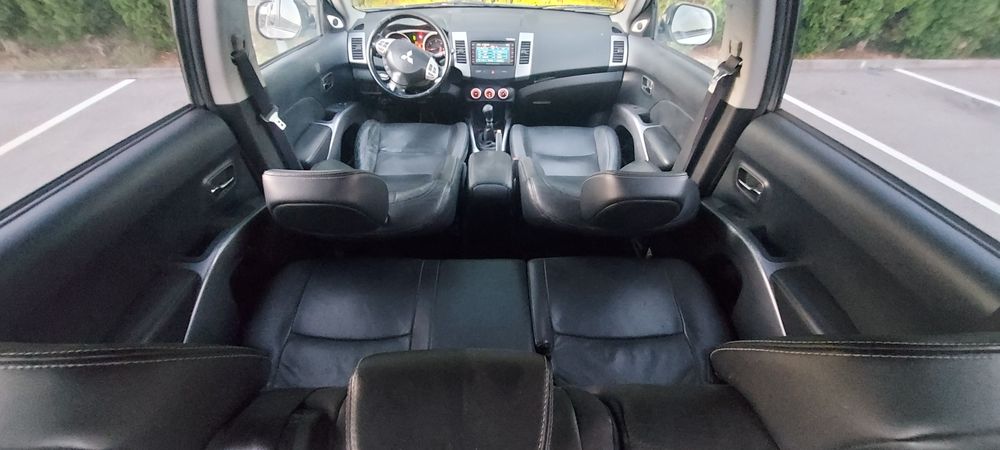 Mitsubishi Outlander 2.0 DI-D // 140Cp 4X4 // 7locuri //2007