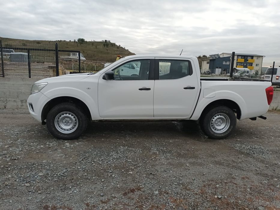 Vând Nissan Navara 2016