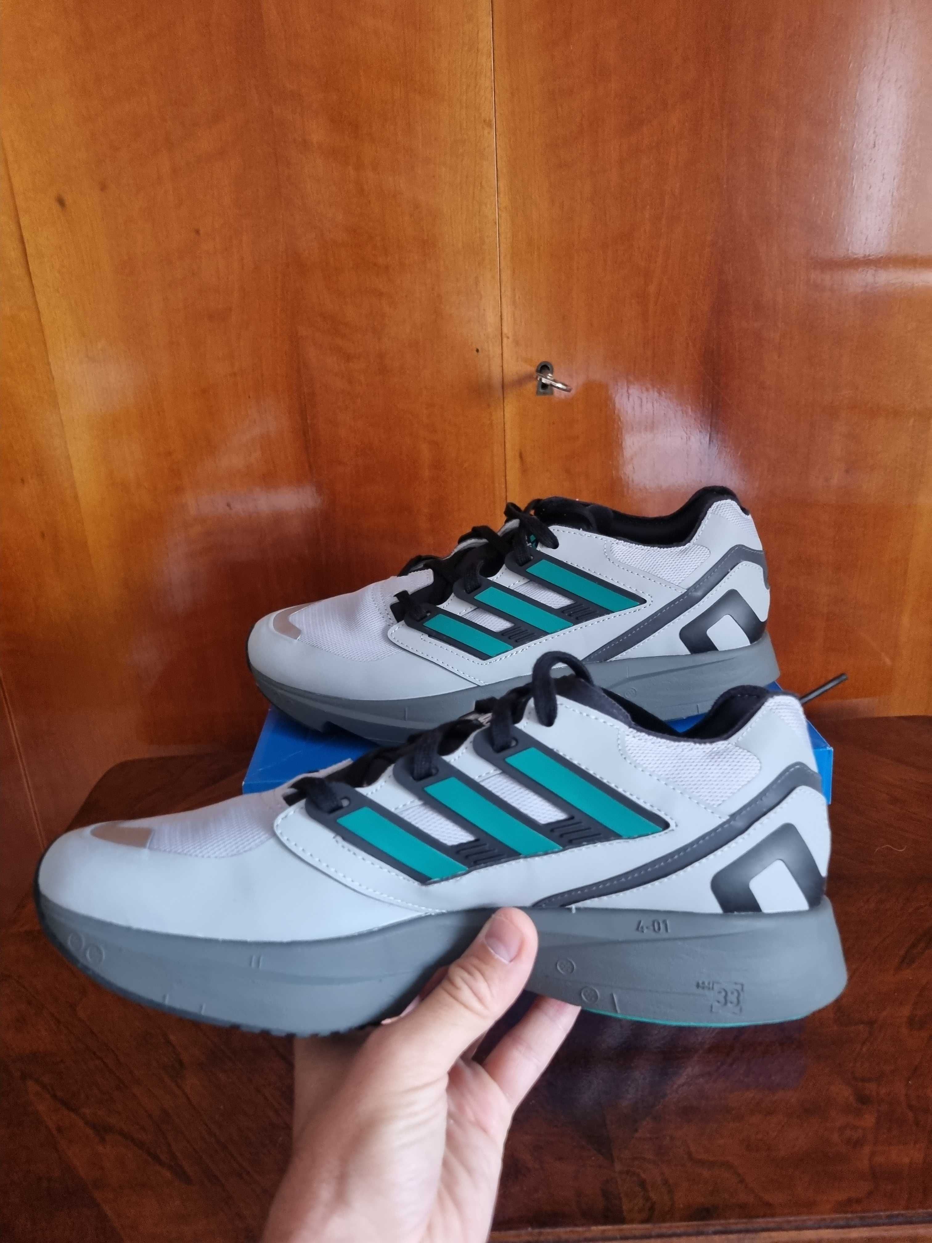 adidas adizero Equipment Performance (de sala,de alergat)