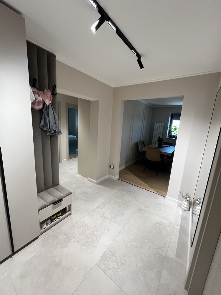 Vand apartament 3 camere