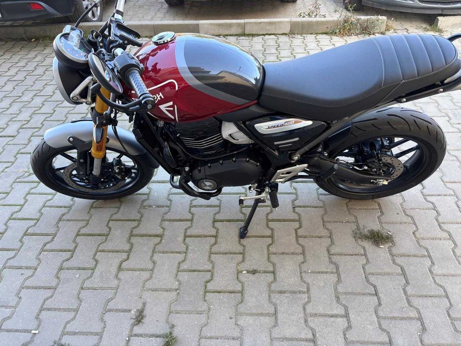 Motocicleta Triumph Speed 400
