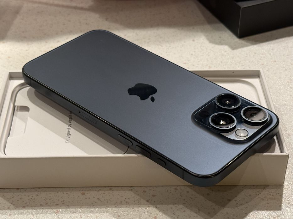iPhone 15 Pro Max 256GB Blue Titanium – Перфектен, 97% Батерия!