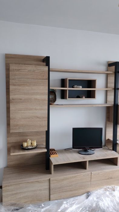 Продавам холна секция