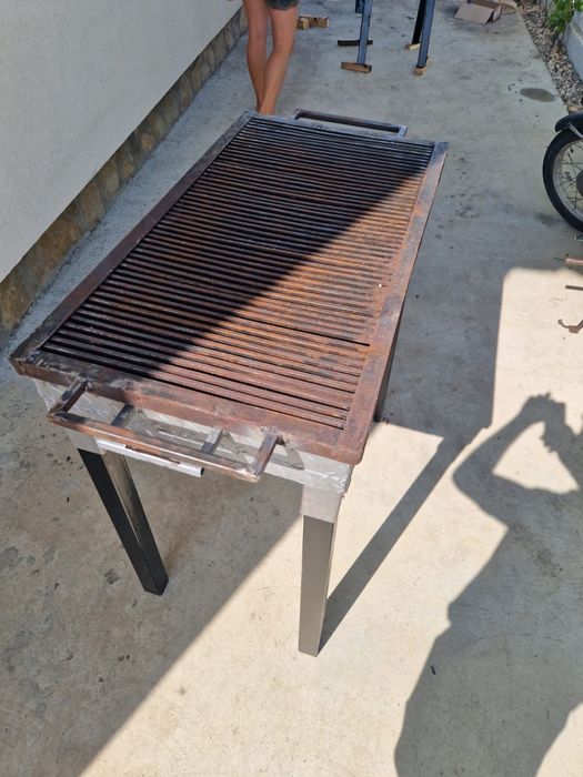 Gratar 900x500 cm