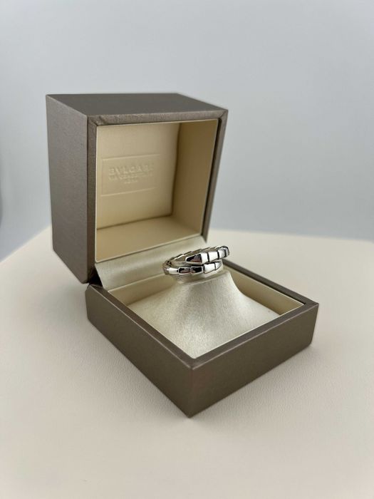 Кольцо Bvlgari Serpenty