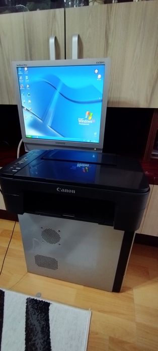 Компютър+монитор+(принтер,скенер и ксерокс)