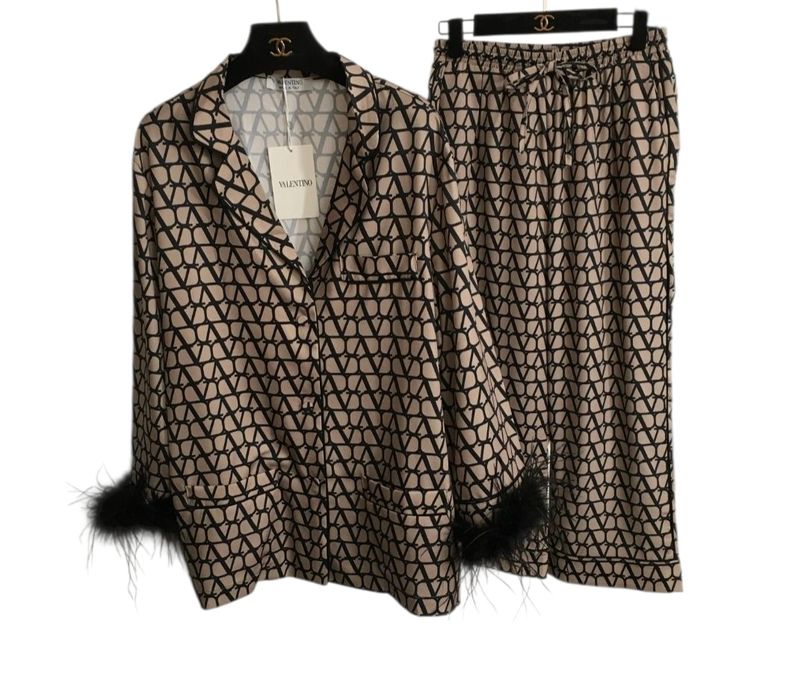 Дамски елегантни  луксозени комплекти