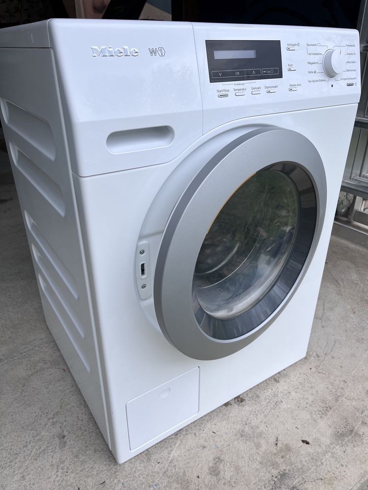 Пералня MIELE W1 инверторен мотор пчелно пита A+++ Внос от Германия