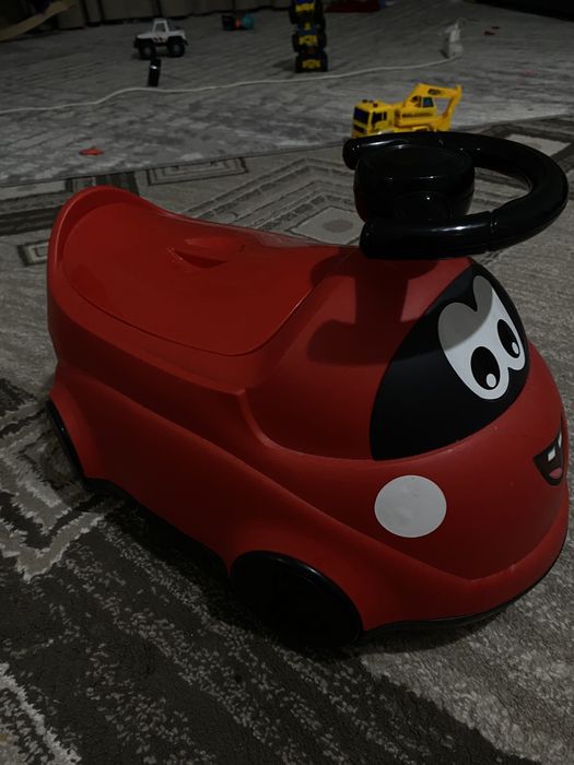 Детский горшок машинка