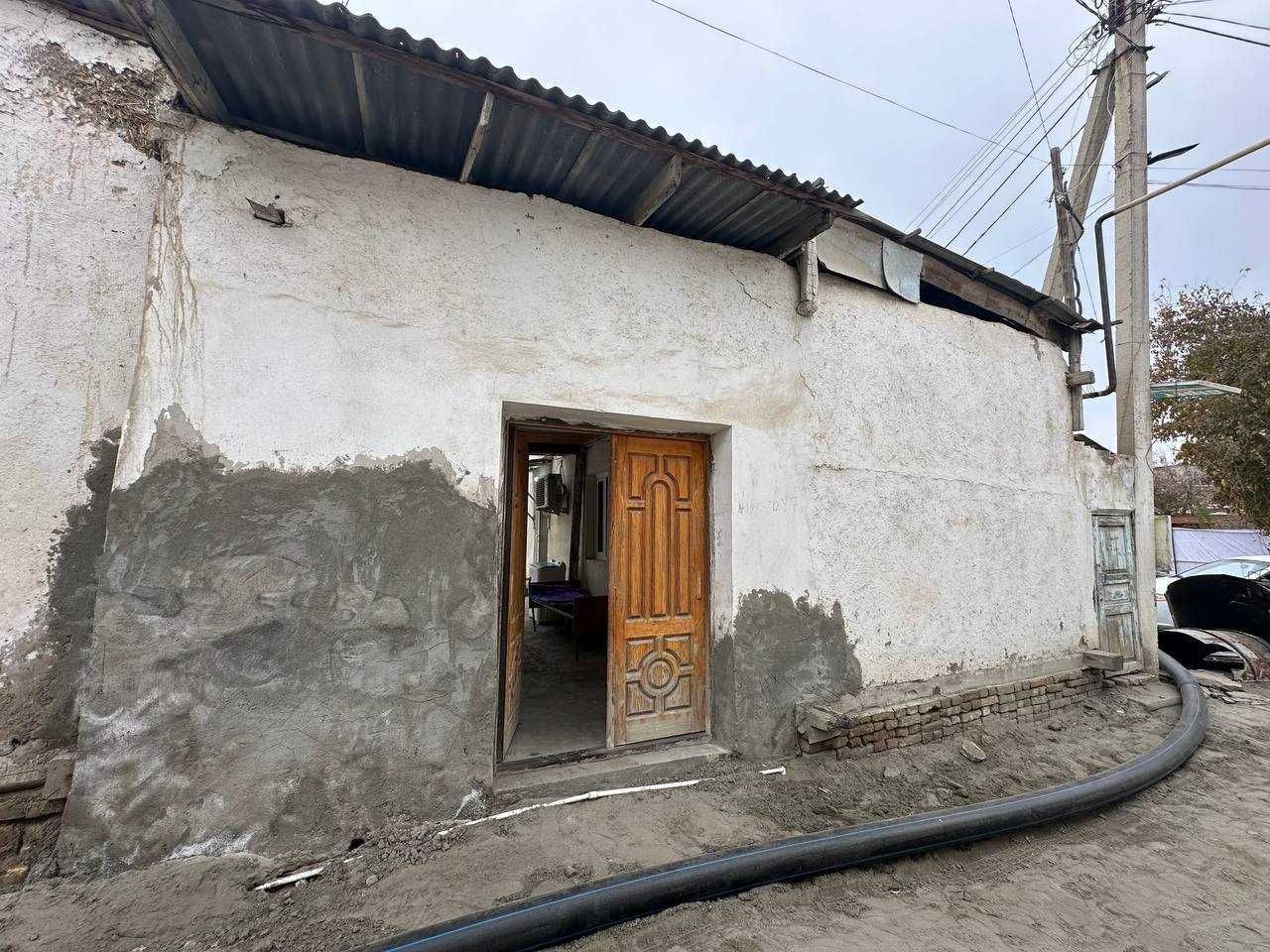 2 sotiqli hovli sotiladi.