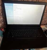 Ноутбук ASUS в рабочем состоянии