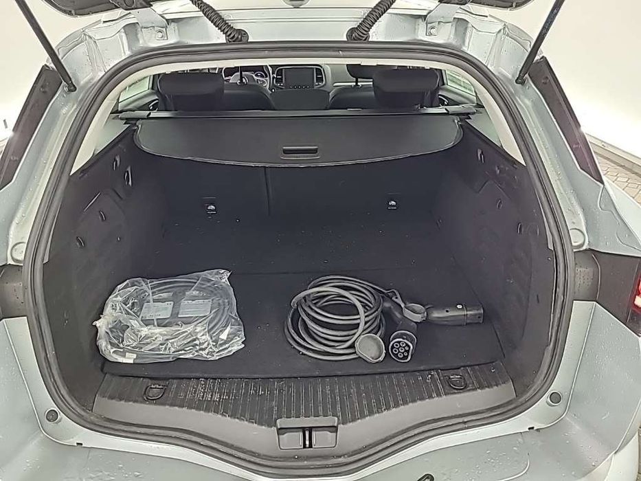 Renault Megane 2022  , 1.6 E-Tech plug in hybrid 160cp, automată