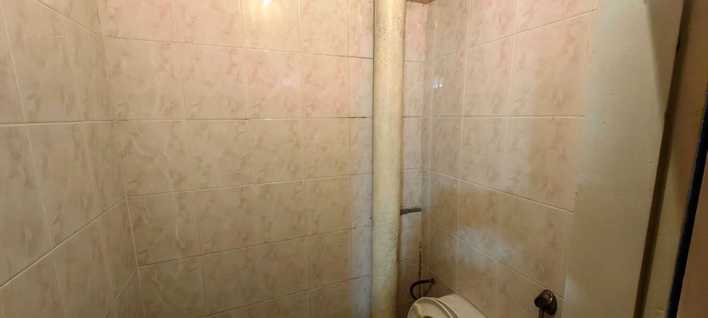Продава тристаен апартамент в кв. Ремиза