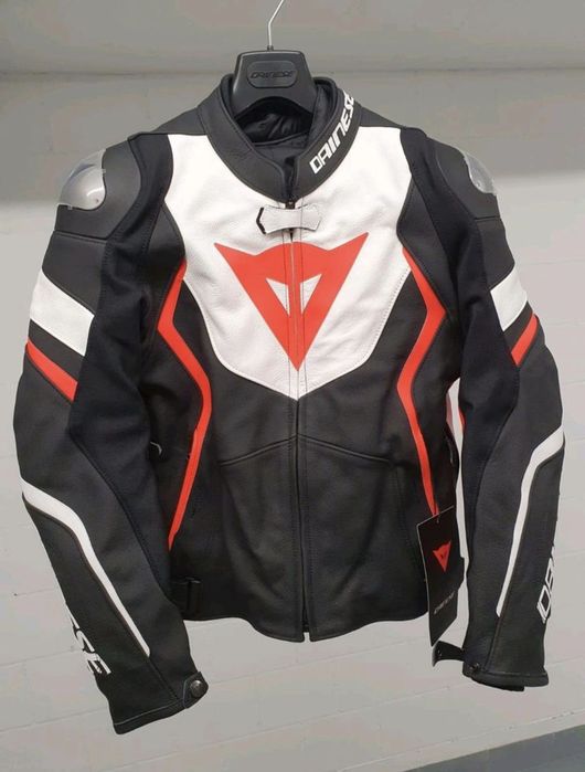 Geaca moto  Dainese racing avro 4-marime 50 M NOUA piele protectii
