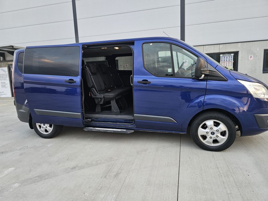 Inchirieri auto Rent a car microbuz Ford 8+1 locuri
