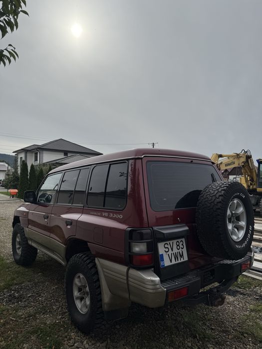 Mitsuhishi pajero 3000 V6 24 valve