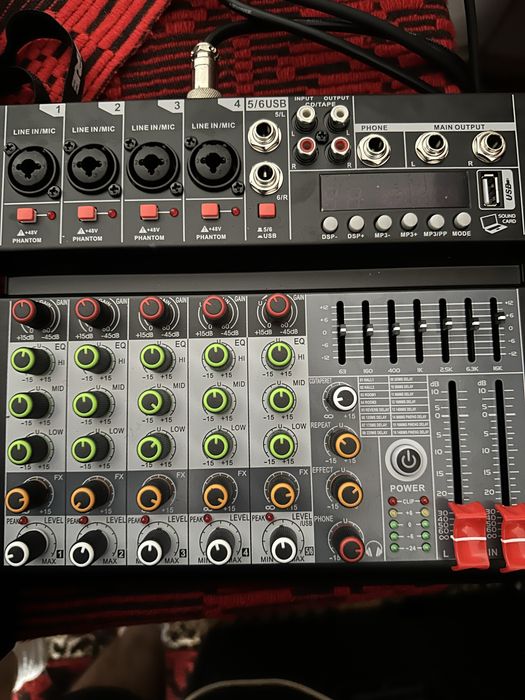 De vânzare mixer cu 6 canale