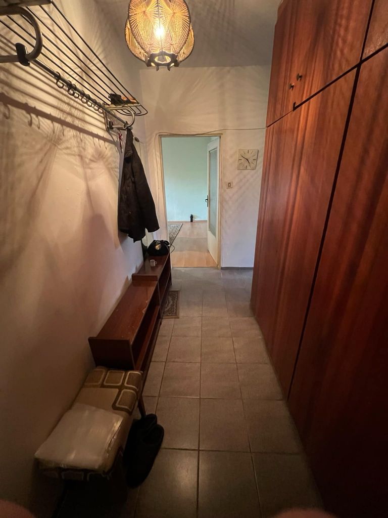 Дава се под наем Тристаен апартамент в София, Дианабад - 70 кв.м за 459 € - Снимка #1
