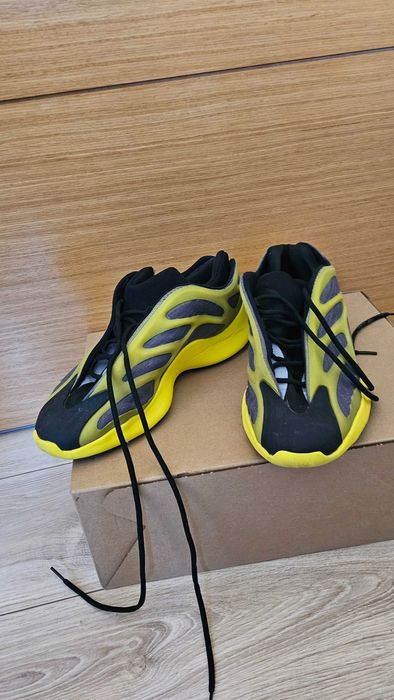 Маратонки adidas