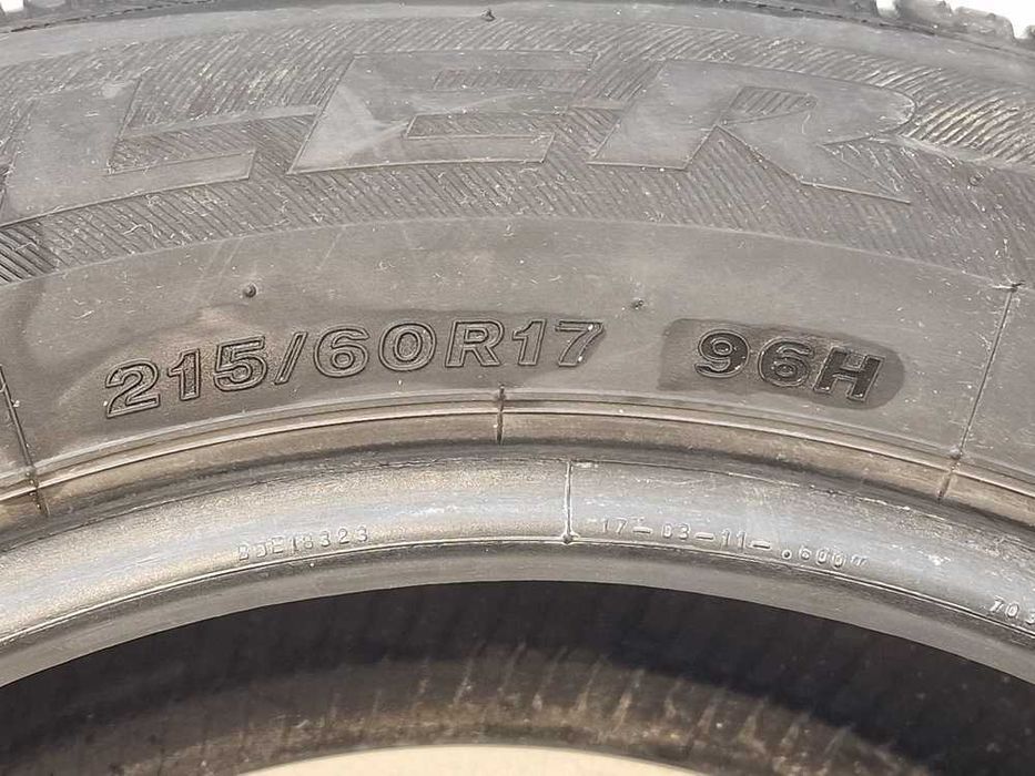 Автомобилни гуми Bridgestone R17 SUV