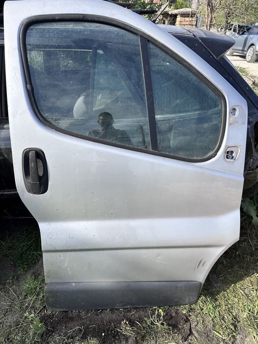 Врати/багажник/Странична врата за Опел виваро Рено трафик