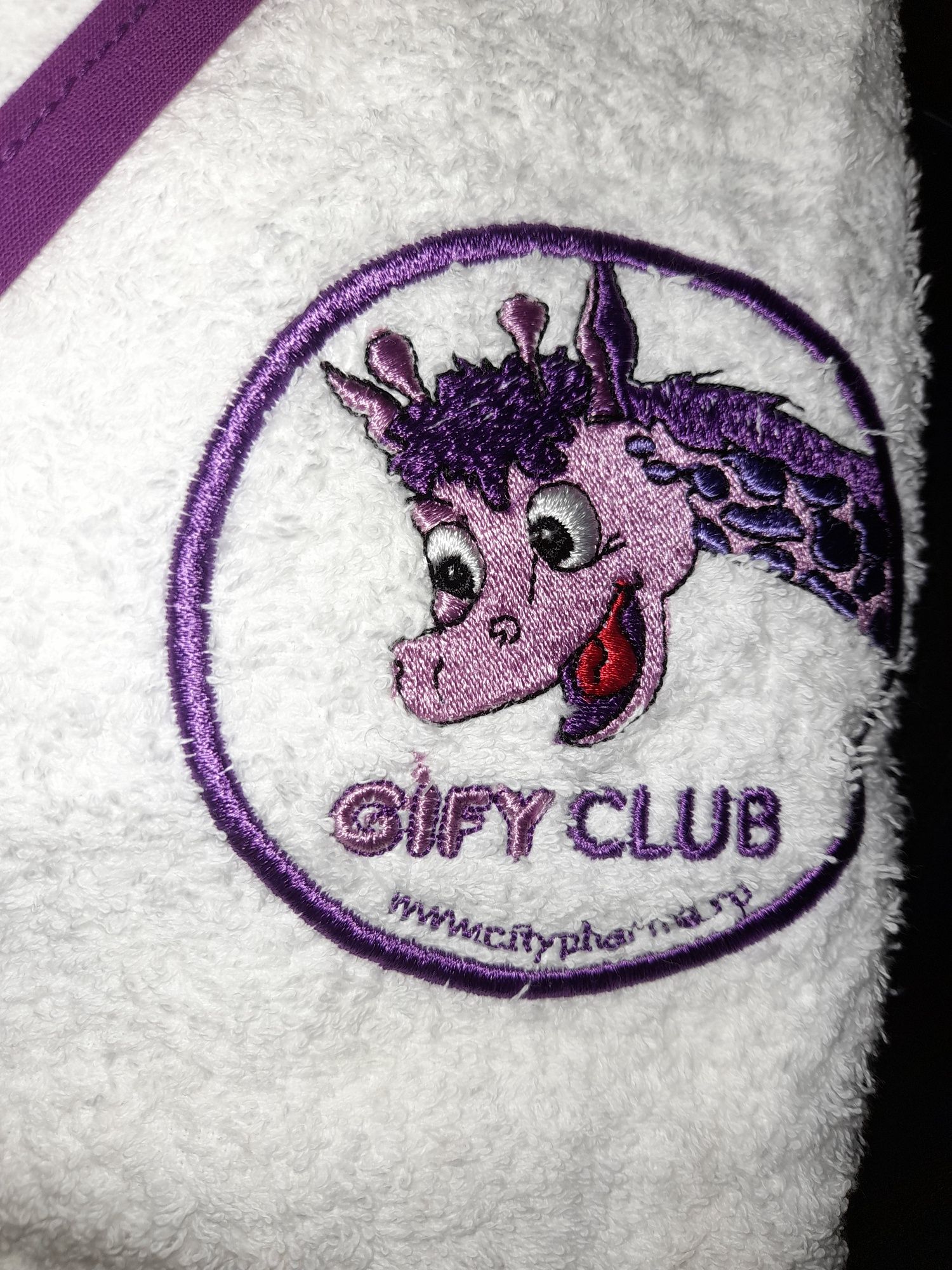 Halat de baie Gify Club vârsta 5-6 ani .