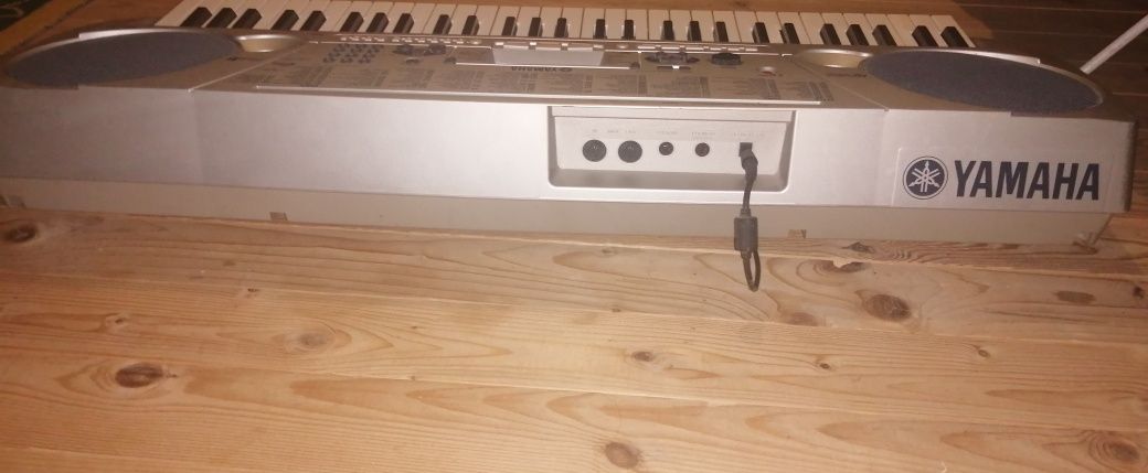 Yamaha EZ-30 Синтезатор