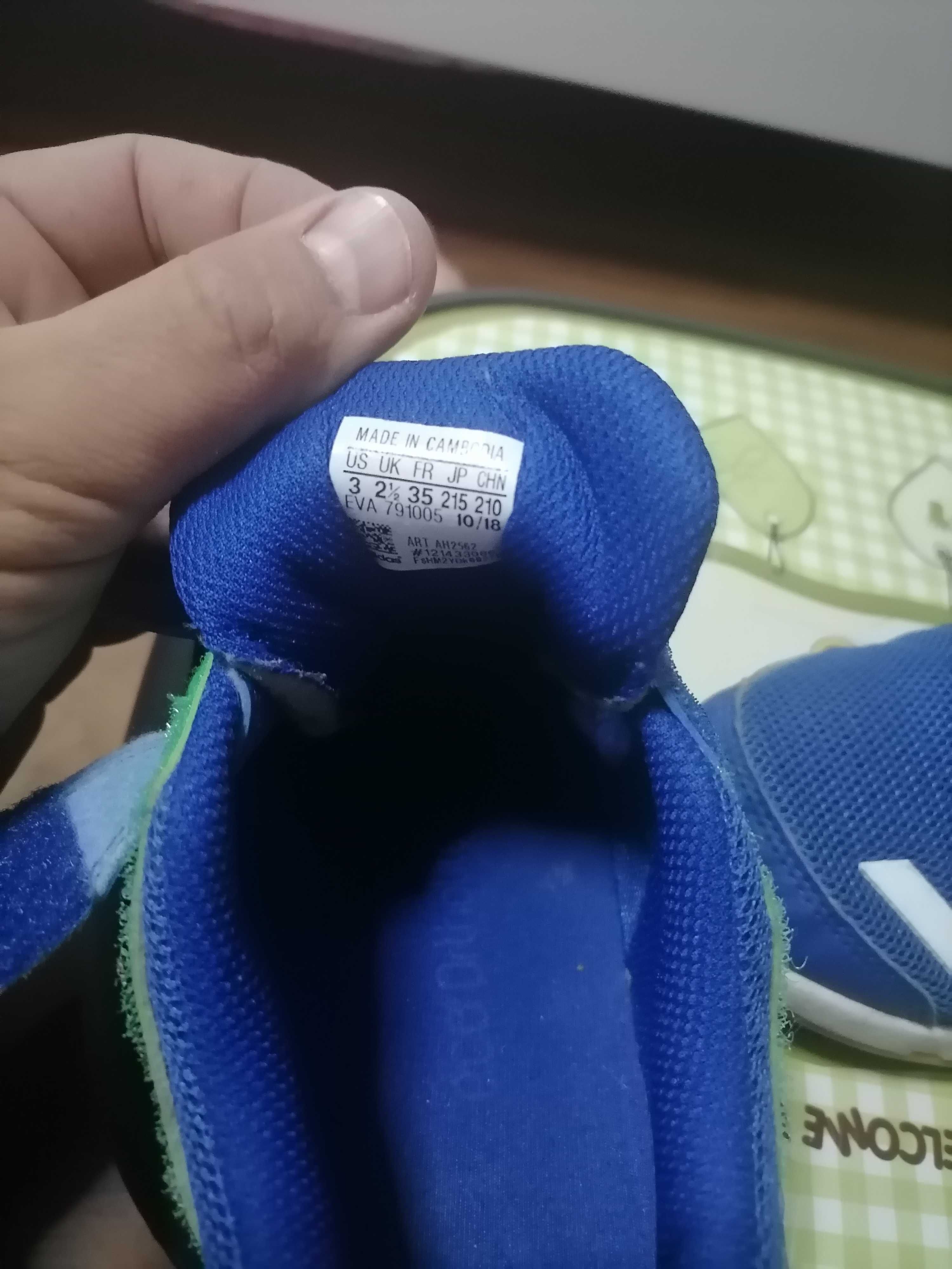 Adidași Adidas marime 35 stare foarte buna, ca noi