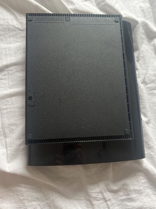 ps3 super slim,cu 2 jocuri