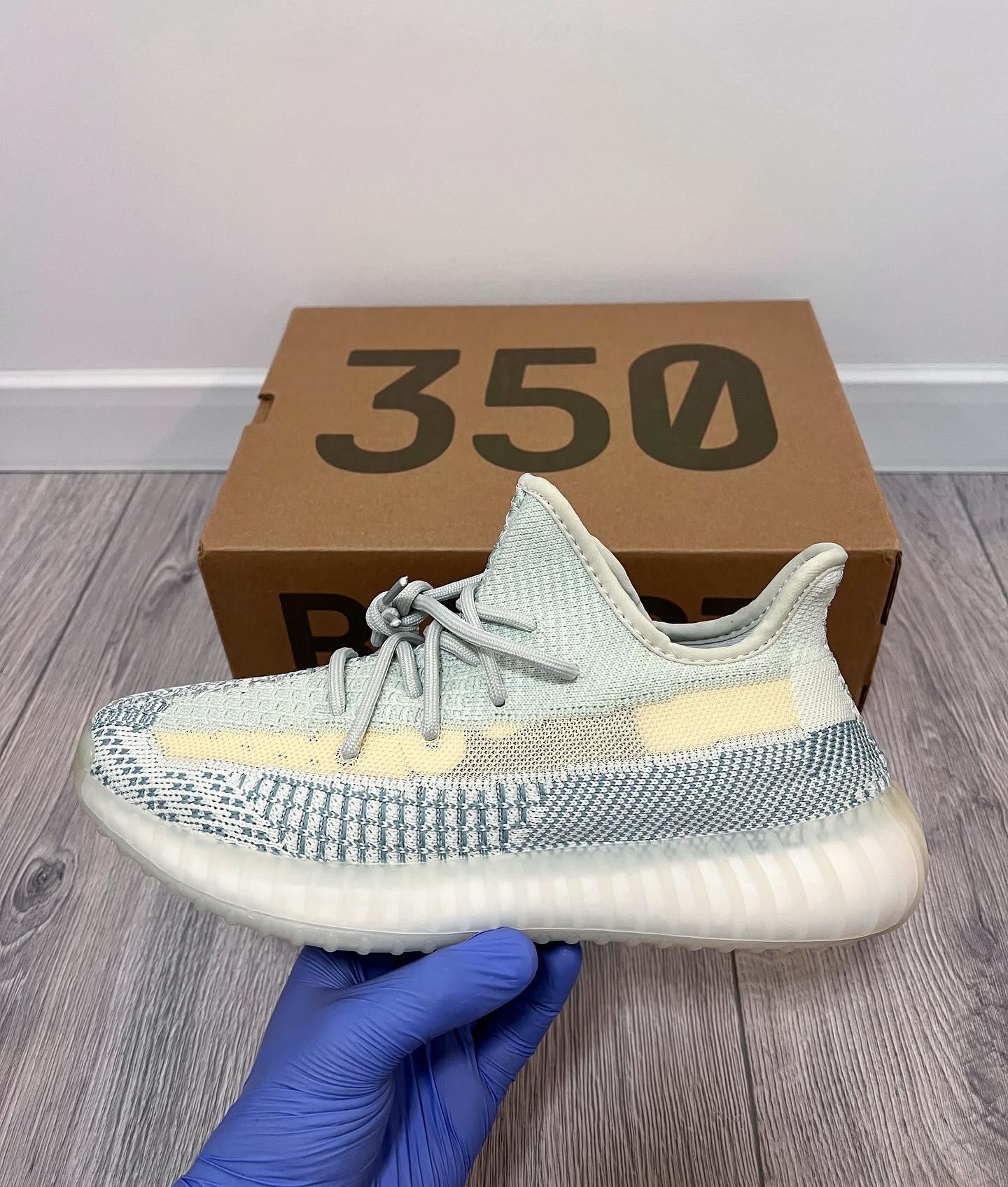 Adidas Yeezy Boost 350 V2 Cloud White
