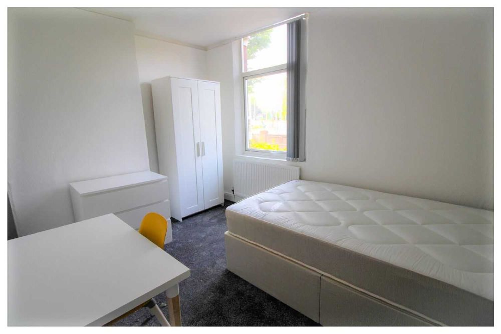 Дава се под наем Двустаен апартамент в София, Връбница 1 - 67 кв.м за 408 € - Снимка #1