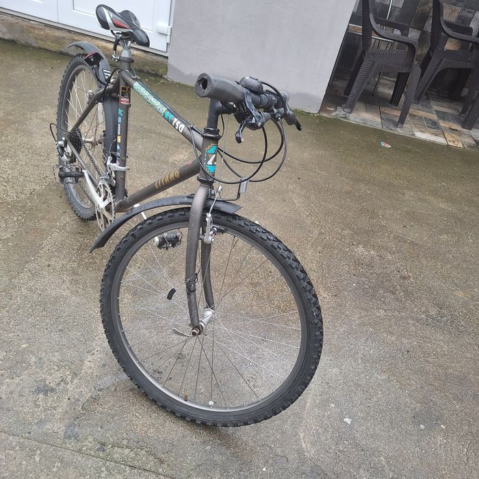 vând bicicleta  foarte bună