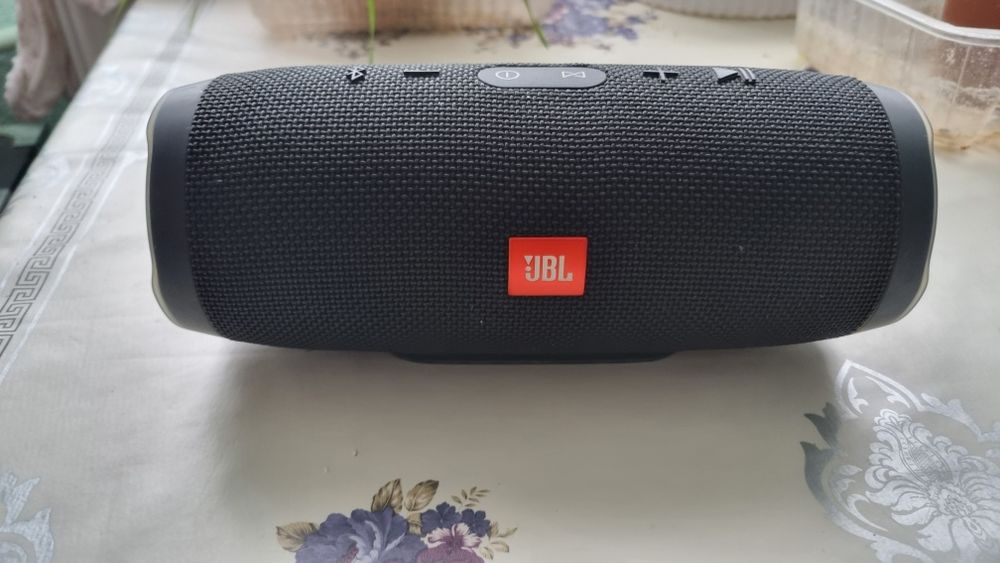 Boxa jbl charge 3 cu baterie noua