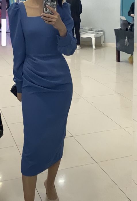 Платье M размер