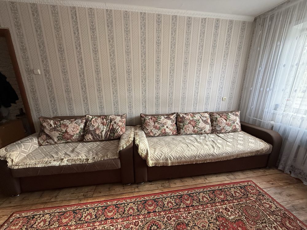 Продам тройку диван в хорошем состояний
