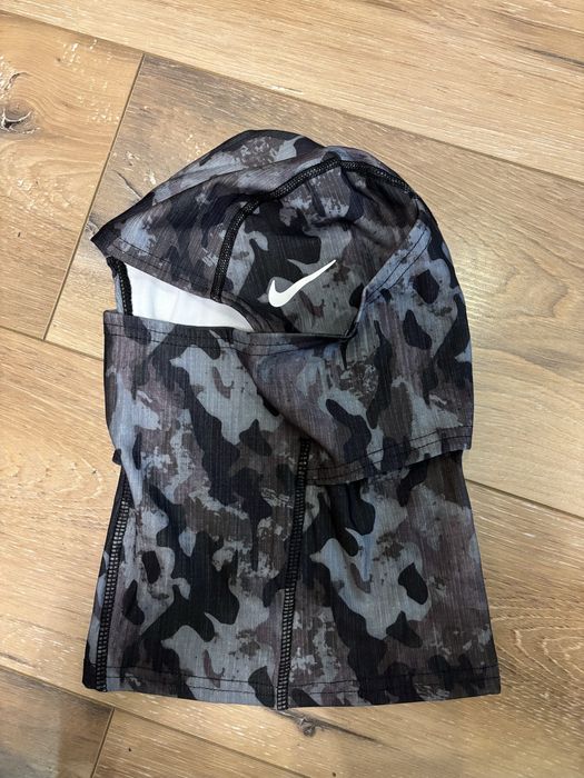 Маски Nike Pro Therma-Fit Hood