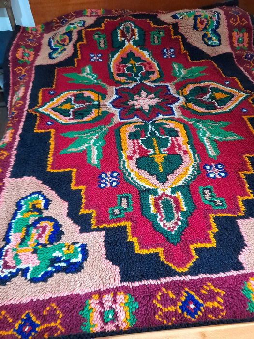 Вълнени ръчно тъкани китеници