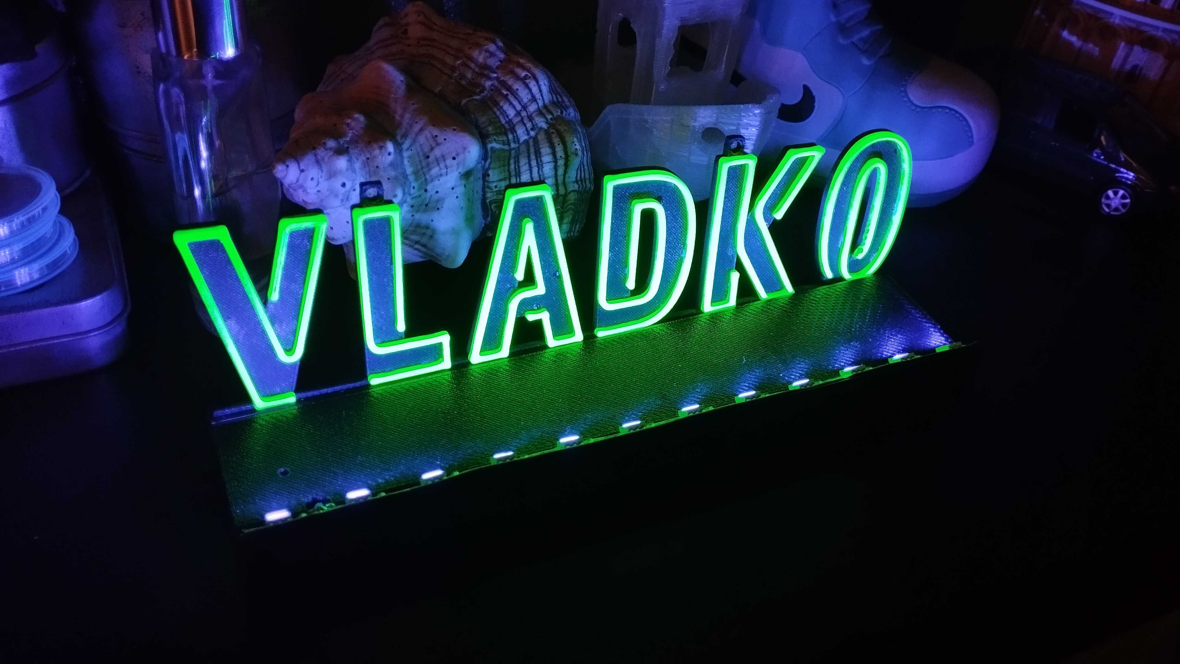 Светещо лого за PODCAST 3D изработка