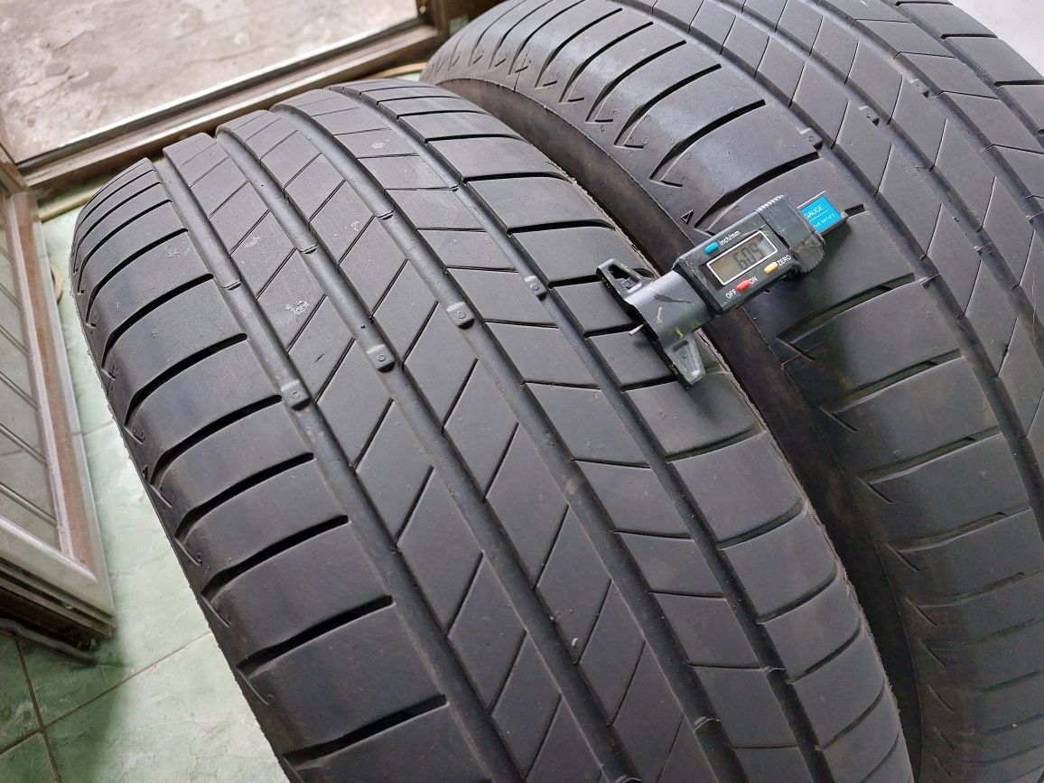 2 anvelope 235/55 R17 Bridgestone dot 2021