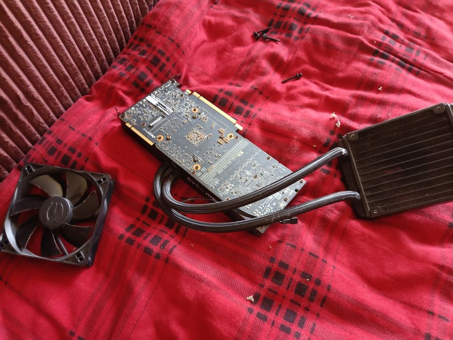 Видеокарта RTX 2070 Super на жидкостном охлаждении