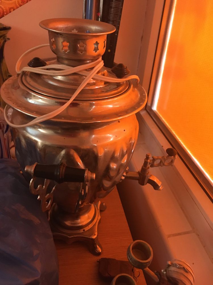 Samovar original de 3 litri , 1000 wati