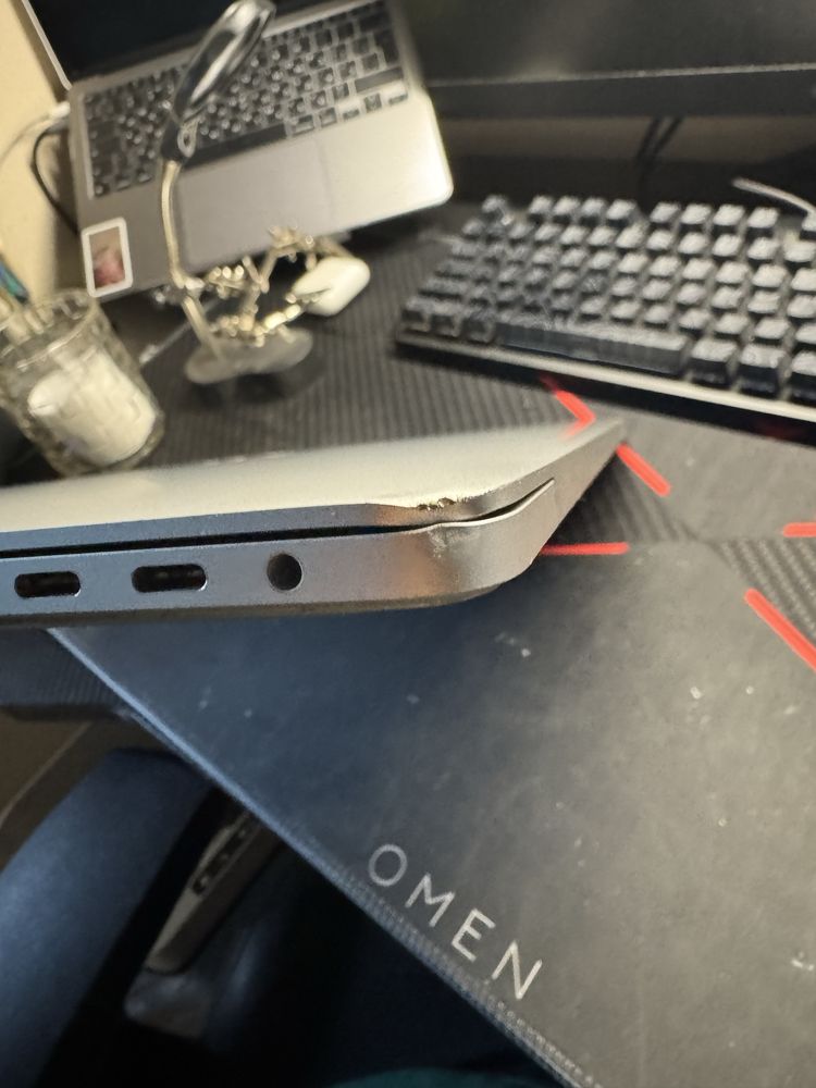 MacBook Pro 16” (A2441, 2019)