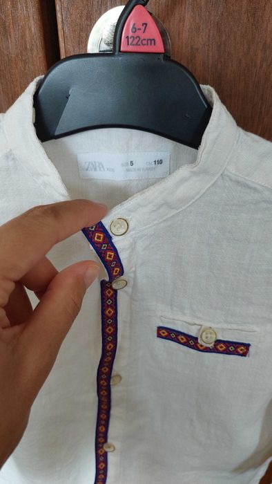 Детски дрехи с народни мотиви