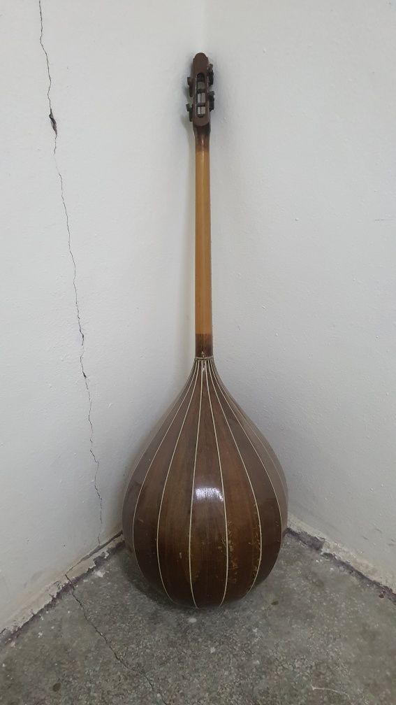 Dutor kontrabass sotiladi.
