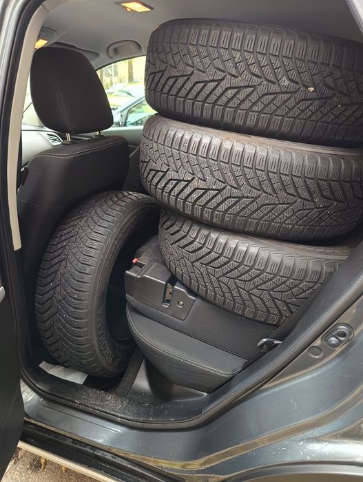 Anvelope Iarna 215/60/R16