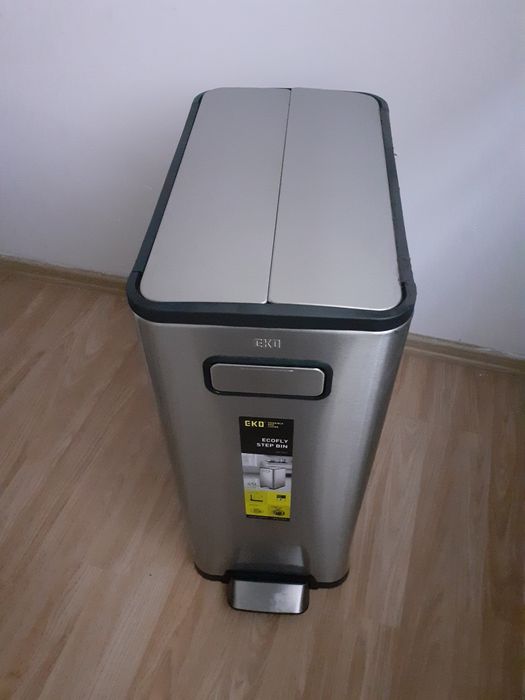 Vând cos gunoi inox